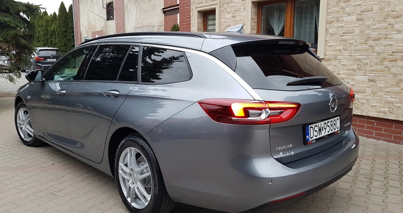 Opel Insignia cena 63900 przebieg: 149000, rok produkcji 2018 z Strzegom małe 742